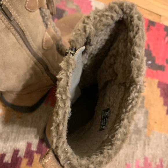 Land’s End insulated boots size 8W - Picture 3 of 4